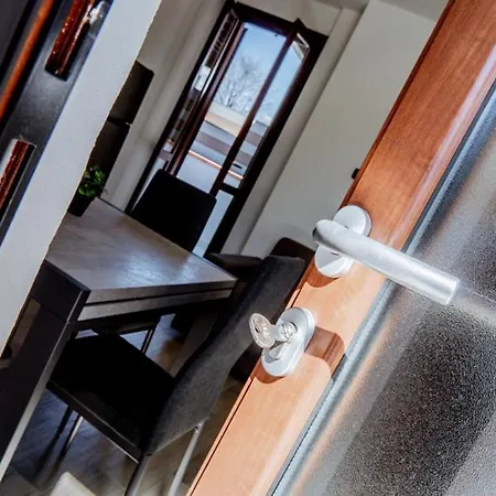 Appartement Kibilu - Tabor Garden Retreat Jacuzzi Esterna Vicino Al Maggiore